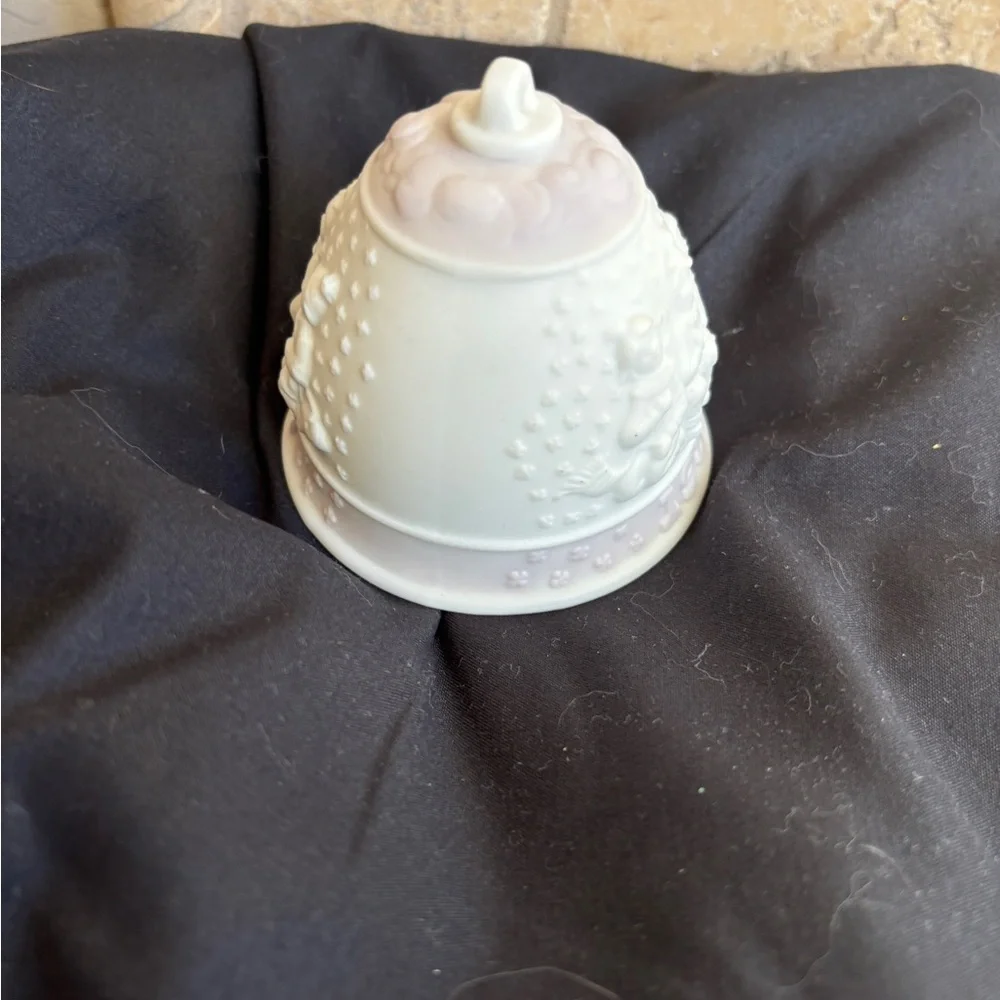 Lladro 1987 Porcelain Christmas Ornament Bell Holiday Vintage Collectible